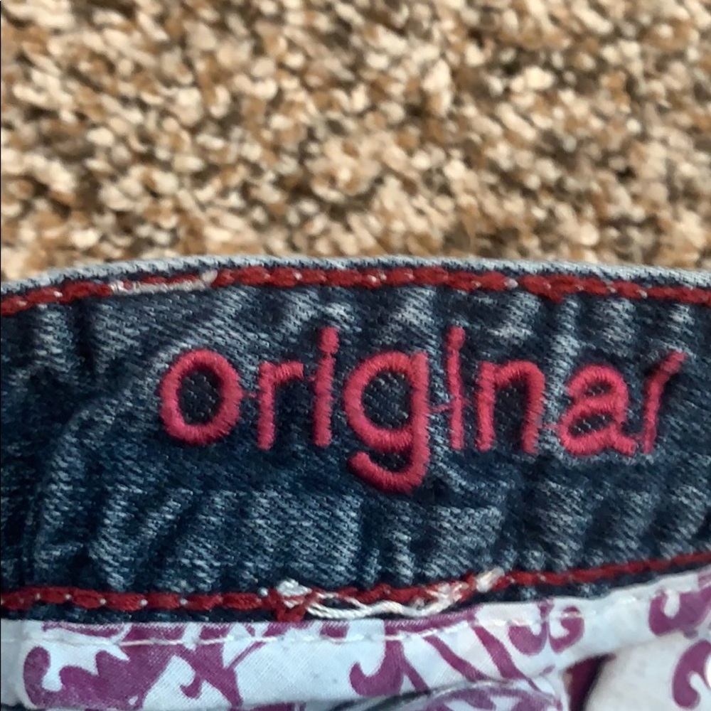 Shorts - Picture 3 of 4